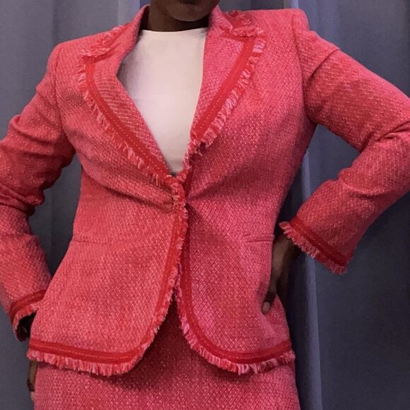 Kasper Tweed Pink 2pc Skirt Suit Frayed Trim Single Breasted Blazer Petite 10P - Picture 2 of 16